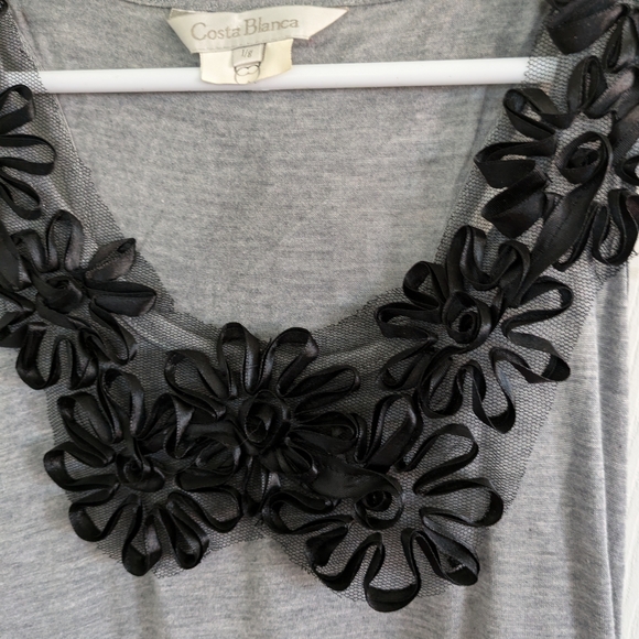 Gray Sleeveless Dress with Black Floral Neckline Size L - Picture 2 of 6